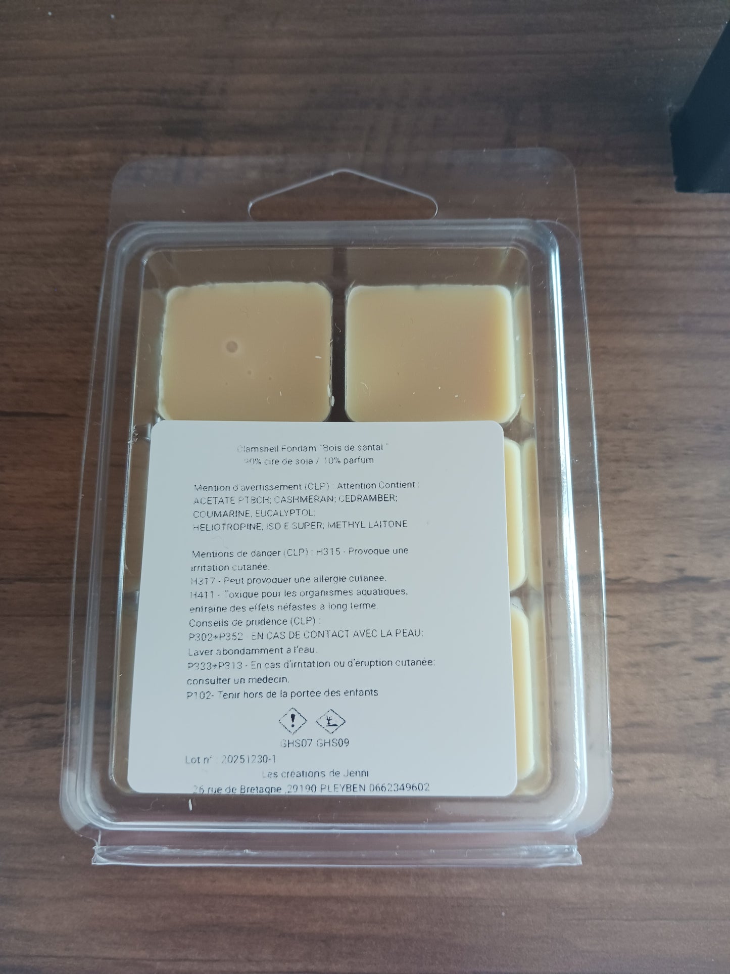 Clamshell " Fondant parfumé " , senteur Bois de santal
