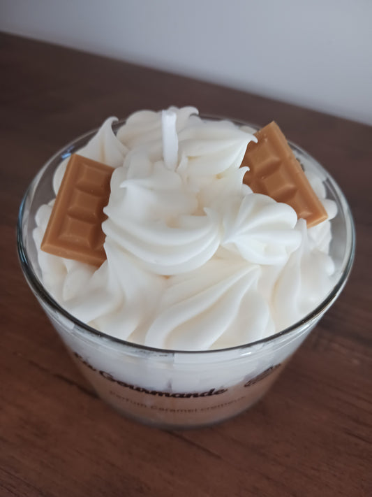 Bougie chantilly " La gourmande " senteur Caramel cremeux